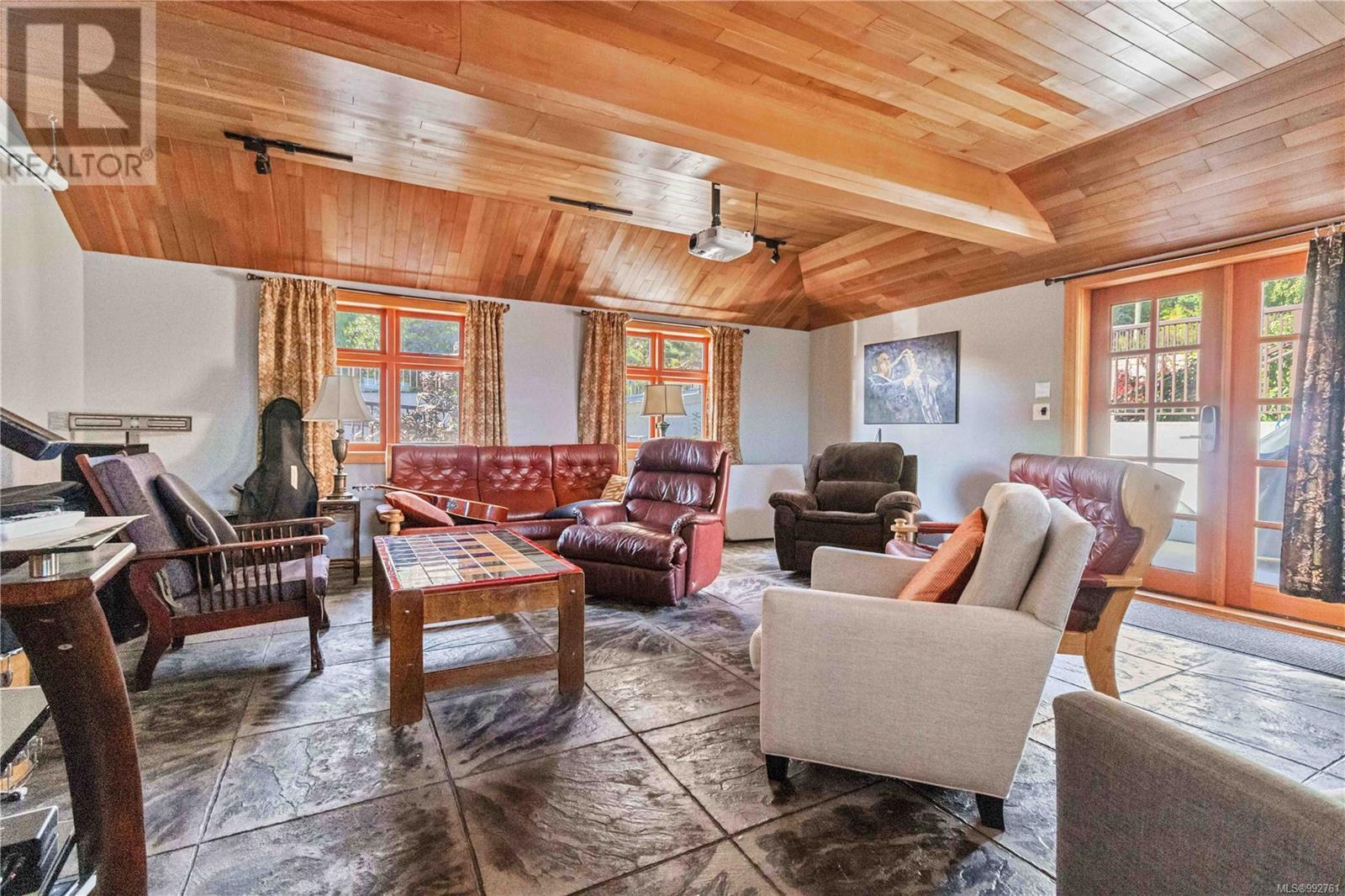 Photo 19 of 203 6609 Goodmere Rd, Sooke BC