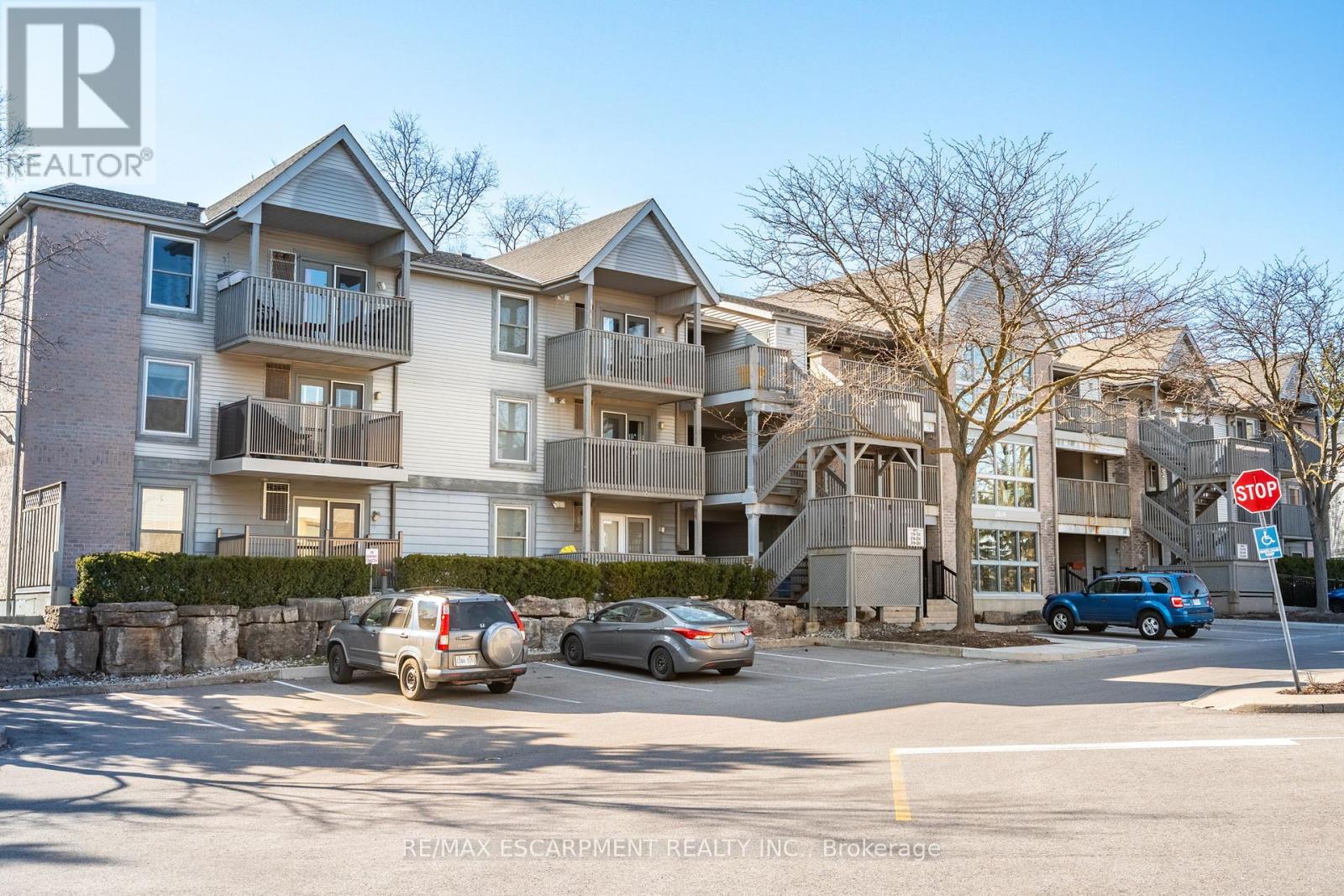 Photo 28 of 318 2040 Cleaver Avenue, Burlington ON