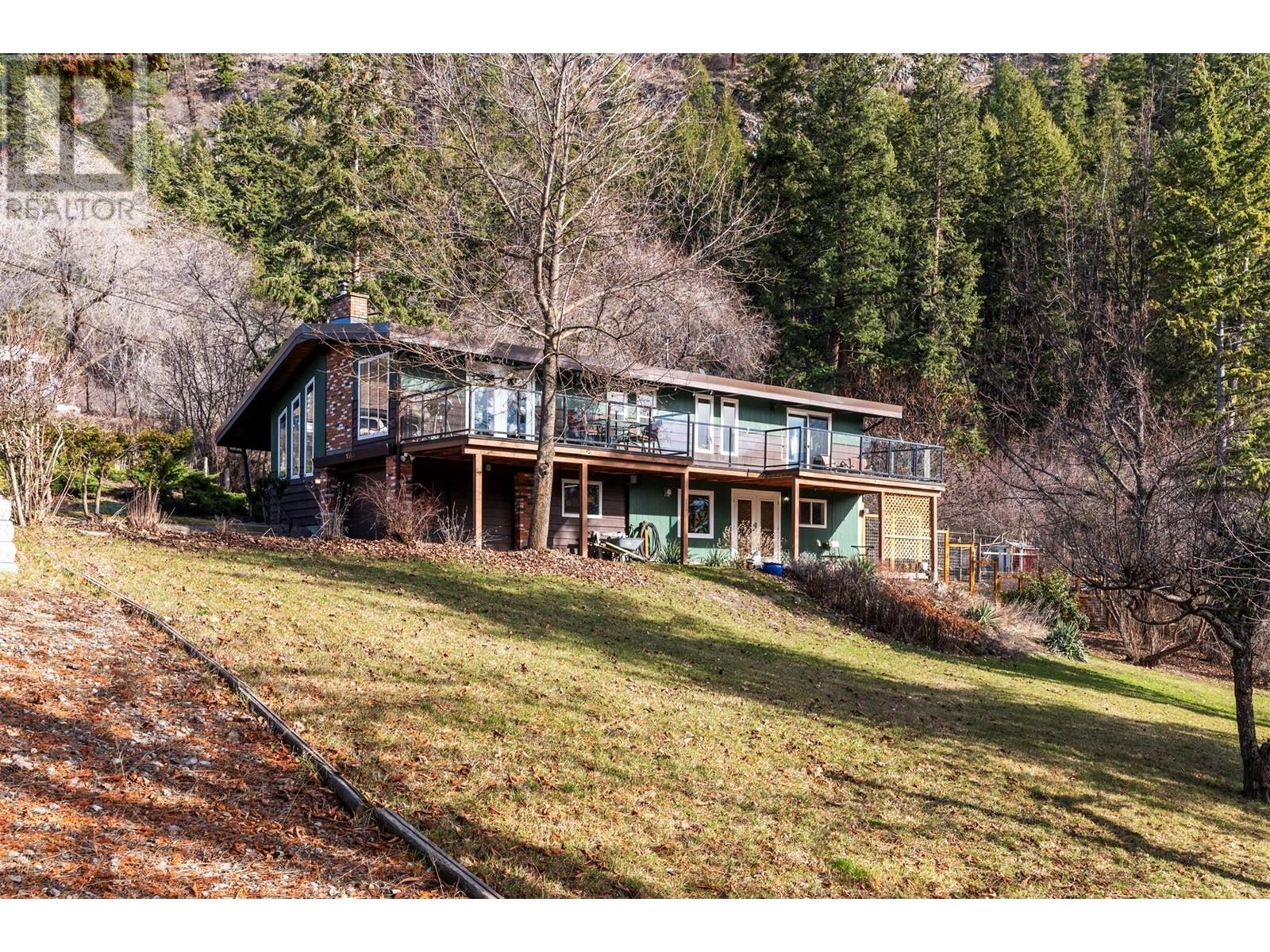  8550 Harbour Heights Road, Vernon