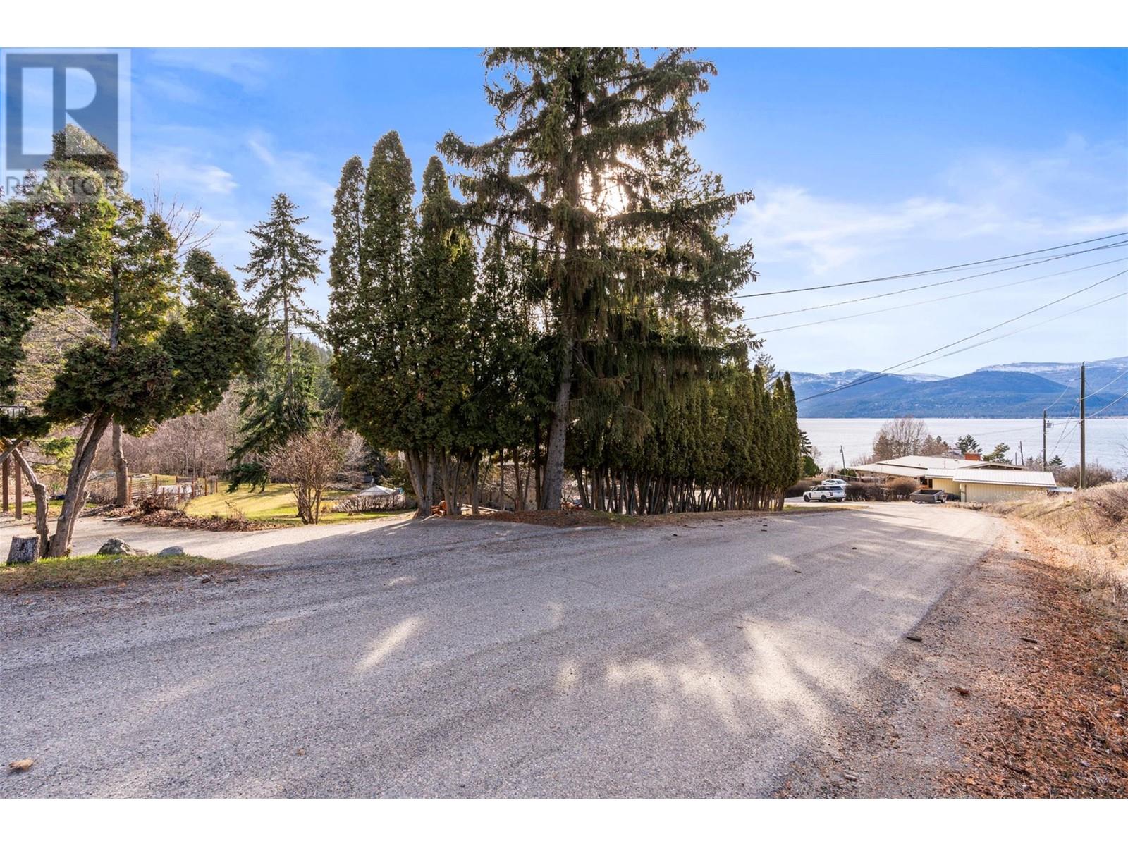  8550 Harbour Heights Road, Vernon