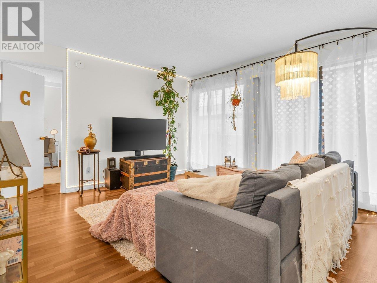 Photo 6 of 103 2190 W 8th Avenue, Vancouver BC
