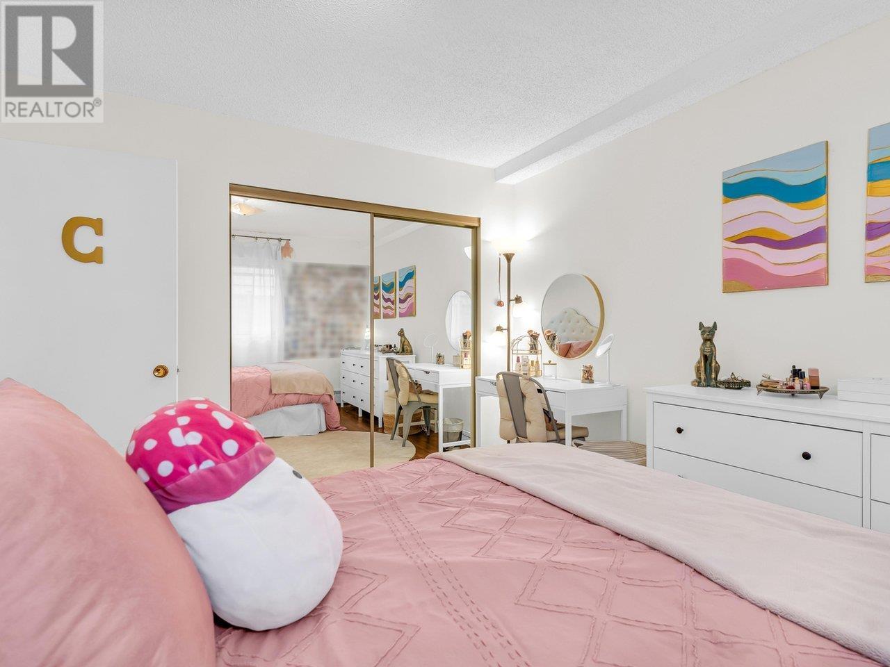 Photo 12 of 103 2190 W 8th Avenue, Vancouver BC