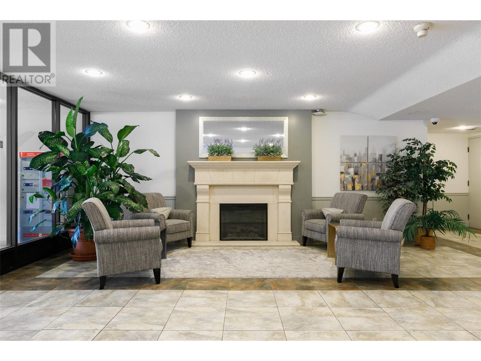 807 737 Leon Avenue, Kelowna