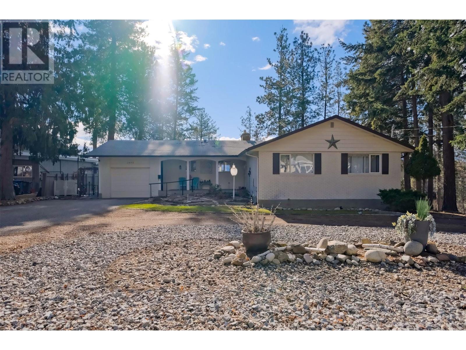  2495 Thacker Drive, West Kelowna