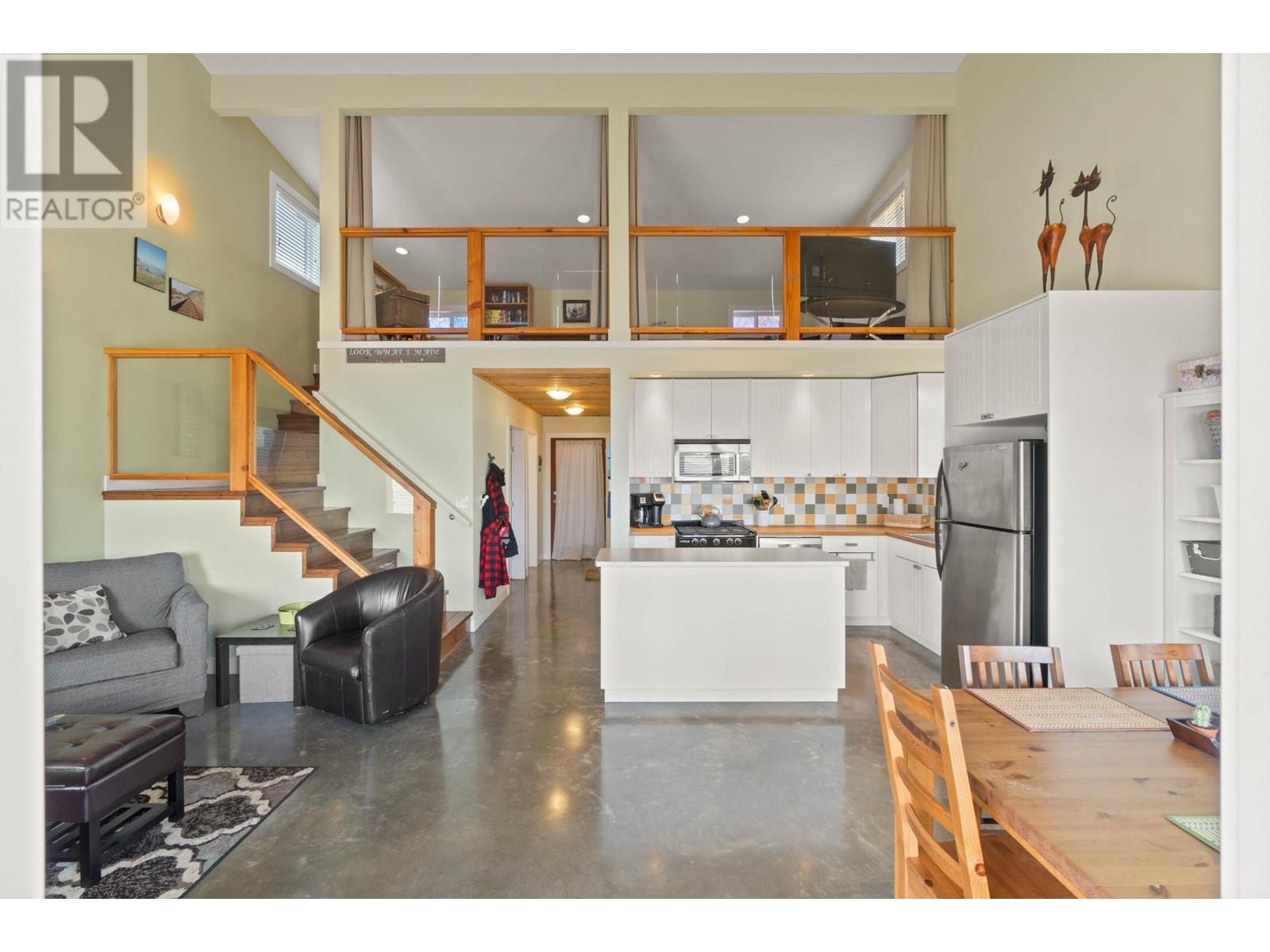 10 3672 SABISTON CREEK Road, Kamloops