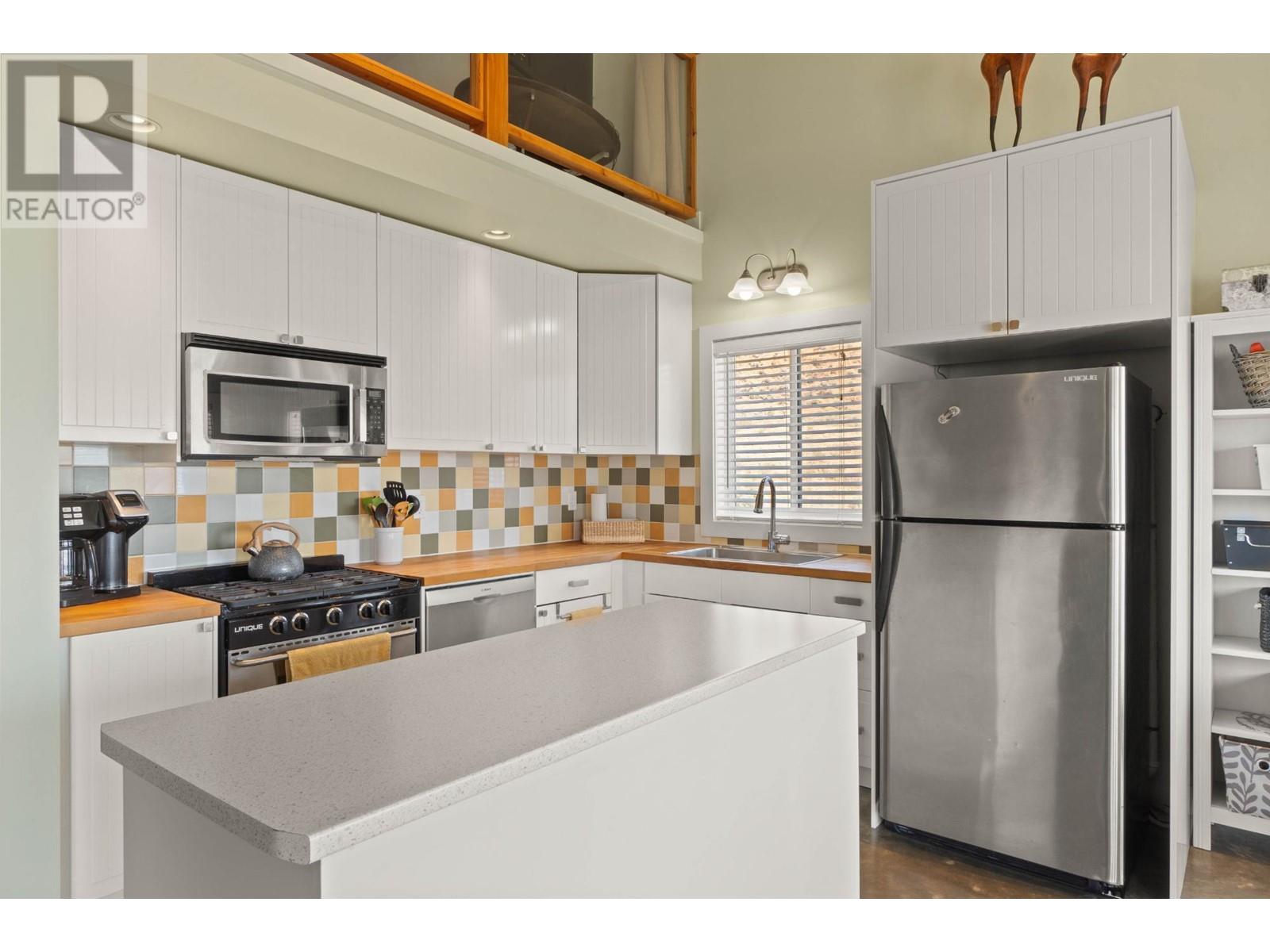 10 3672 SABISTON CREEK Road, Kamloops