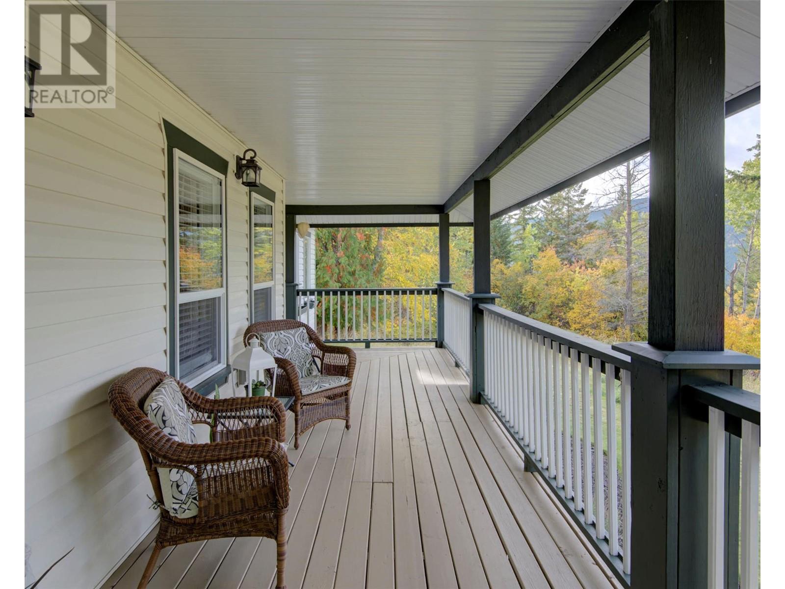5228 Warren Creek Road, Falkland