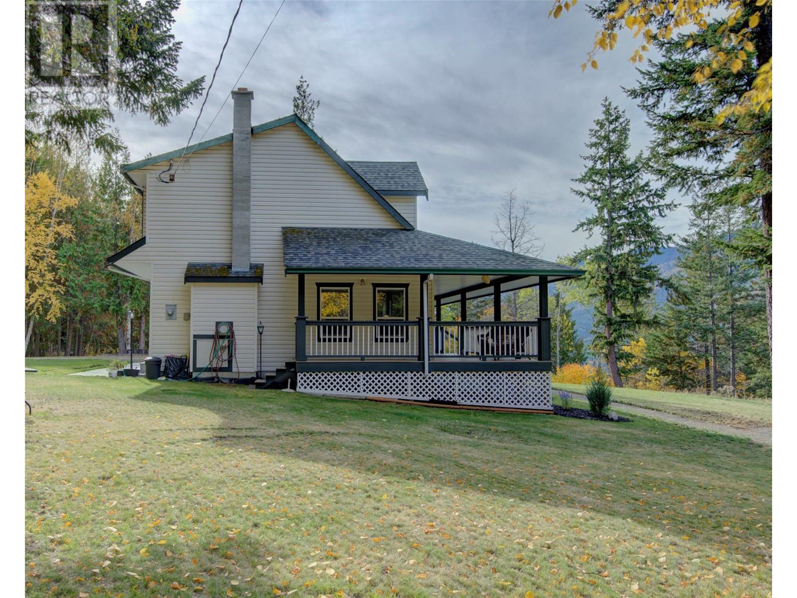 5228 Warren Creek Road, Falkland