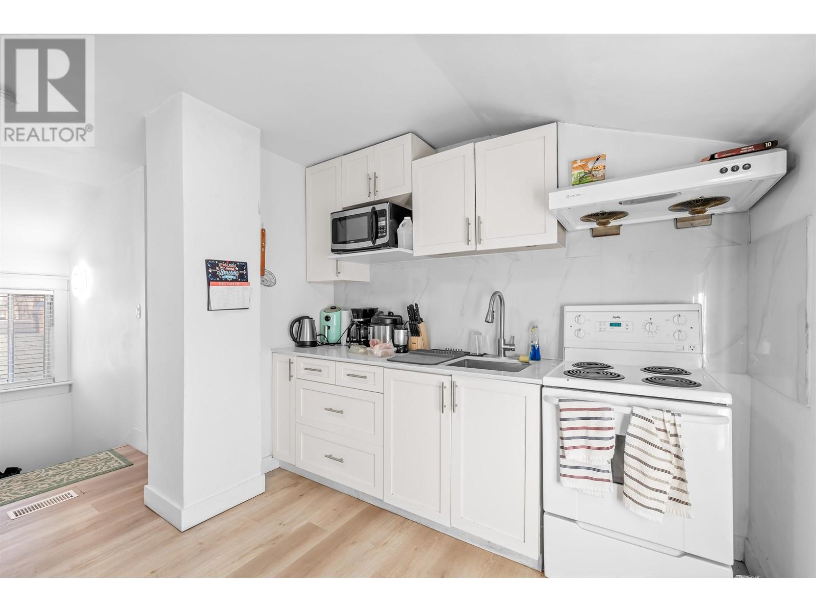 1722 E 41ST AVENUE, Vancouver