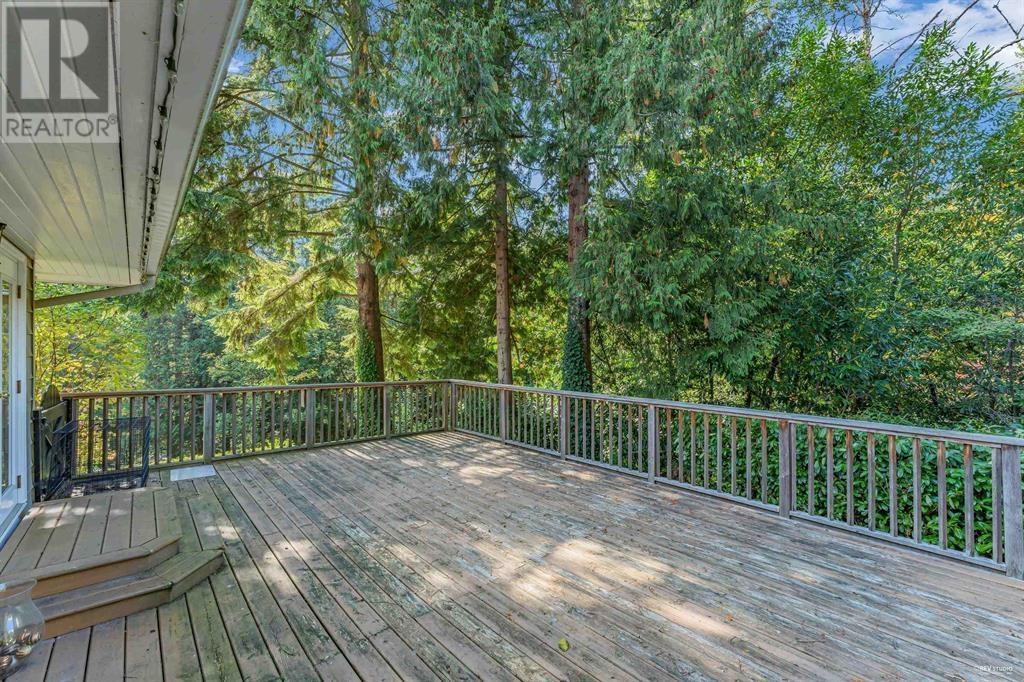 885 HIGHLAND DRIVE, West Vancouver