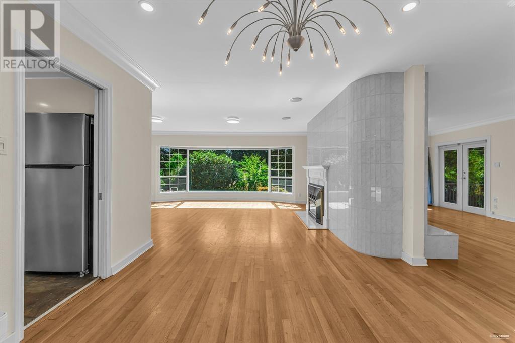 885 HIGHLAND DRIVE, West Vancouver