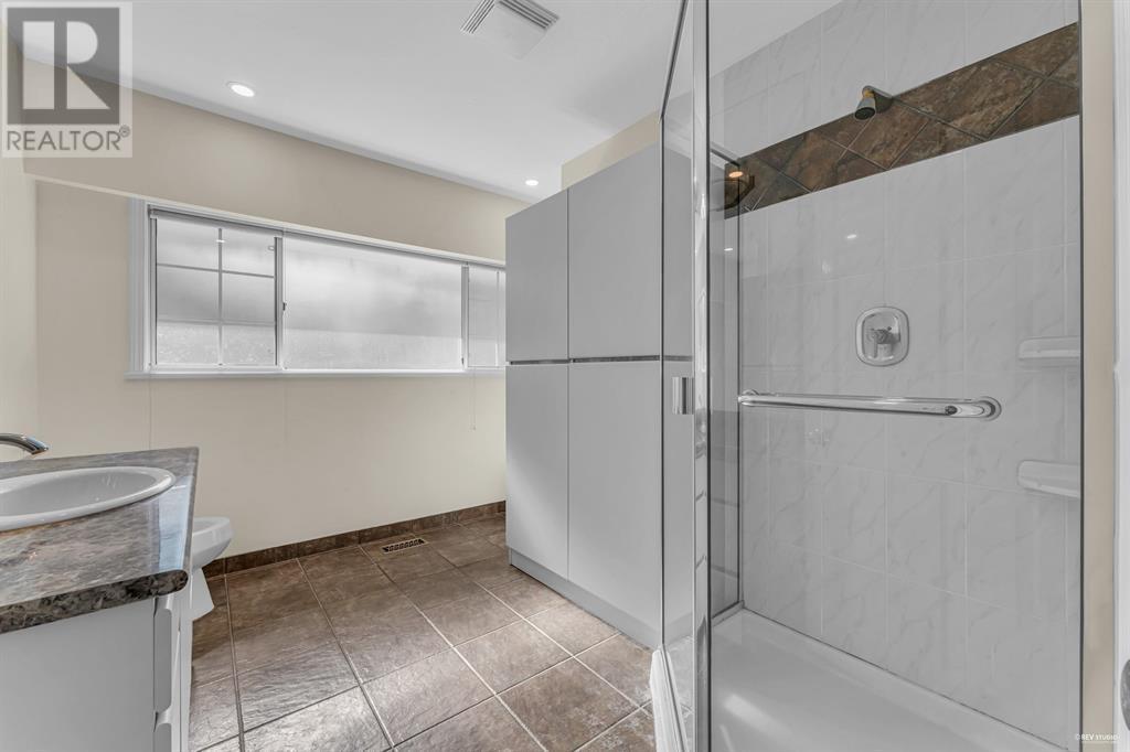 885 HIGHLAND DRIVE, West Vancouver