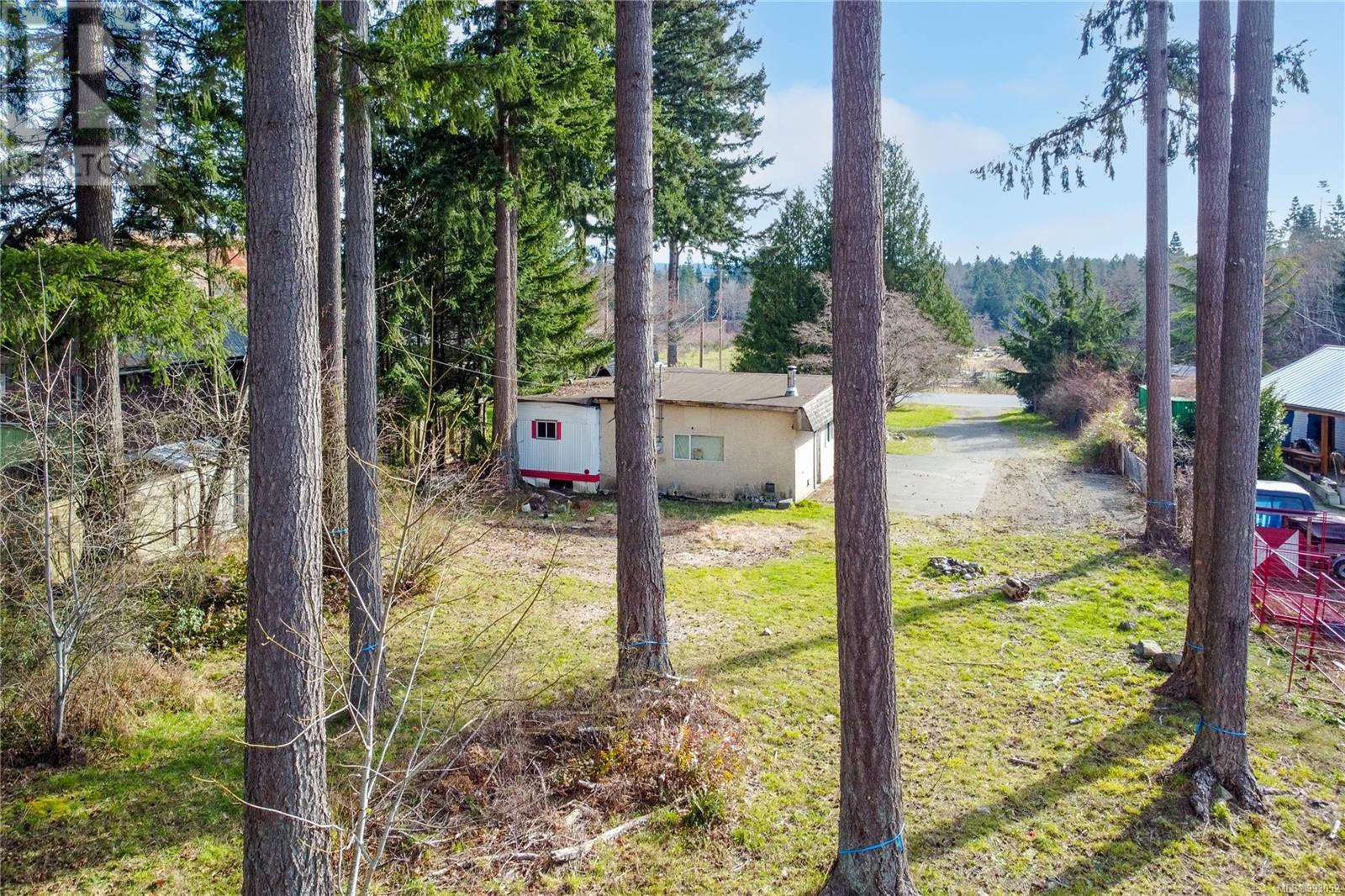 476 Old Petersen Rd, Campbell River real estate listing 993052