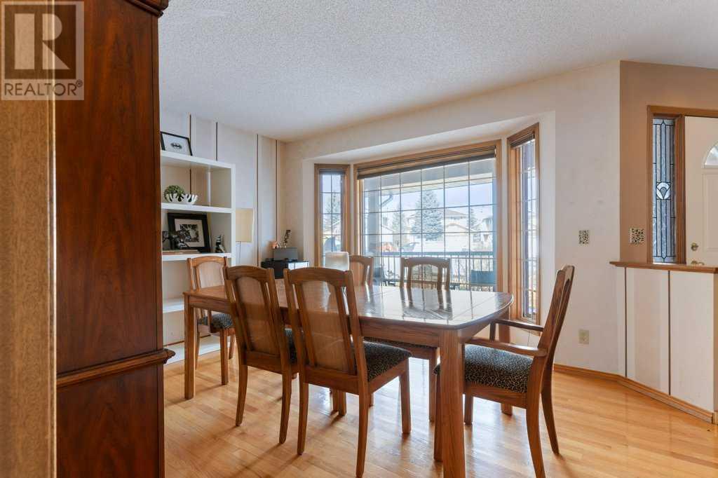 Single Family House for Sale in  Sandringham Court NW Sandstone Valley Calgary 