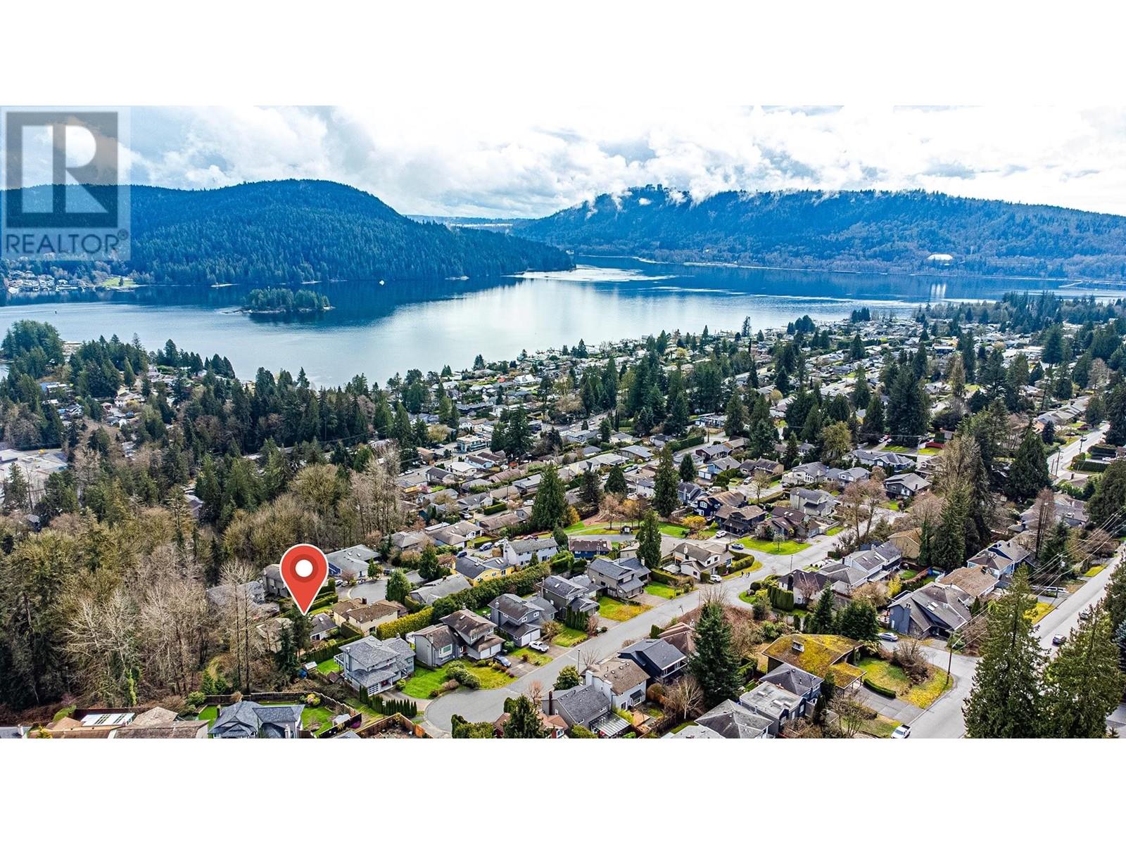 4130 RUSSELL COURT, North Vancouver