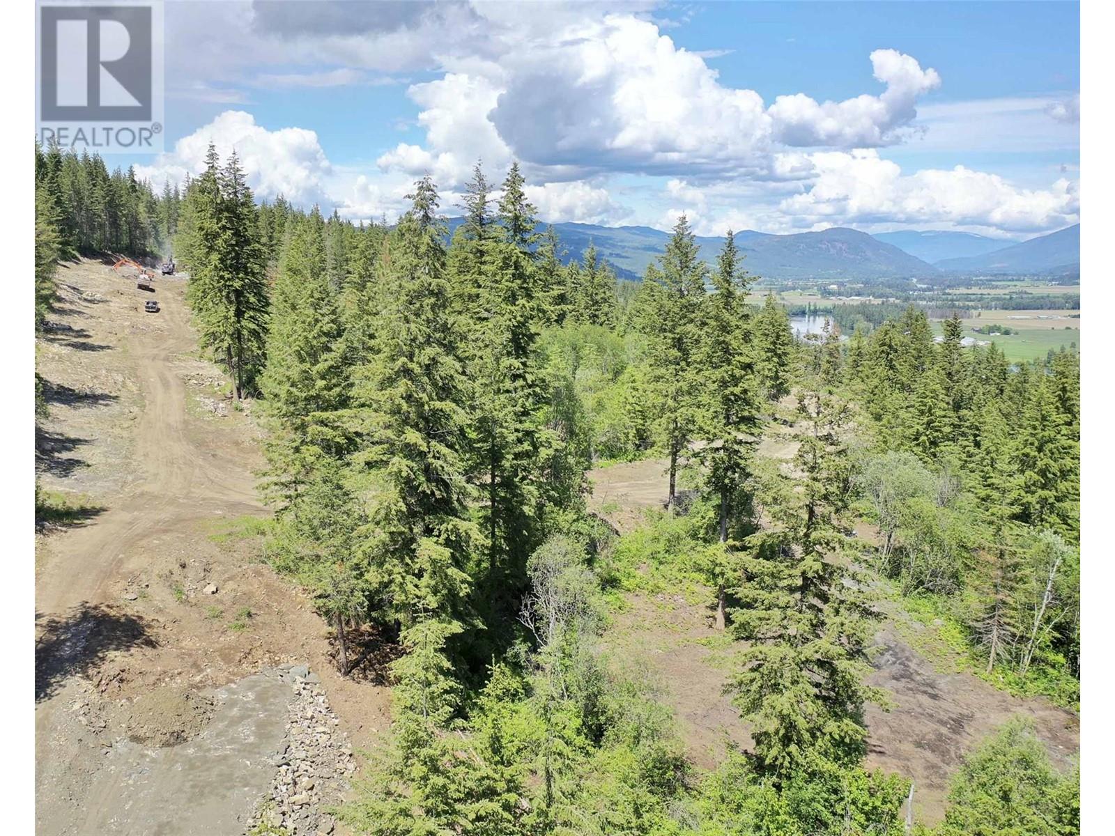 Photo 6 of 333 Oxbow Place, Enderby BC