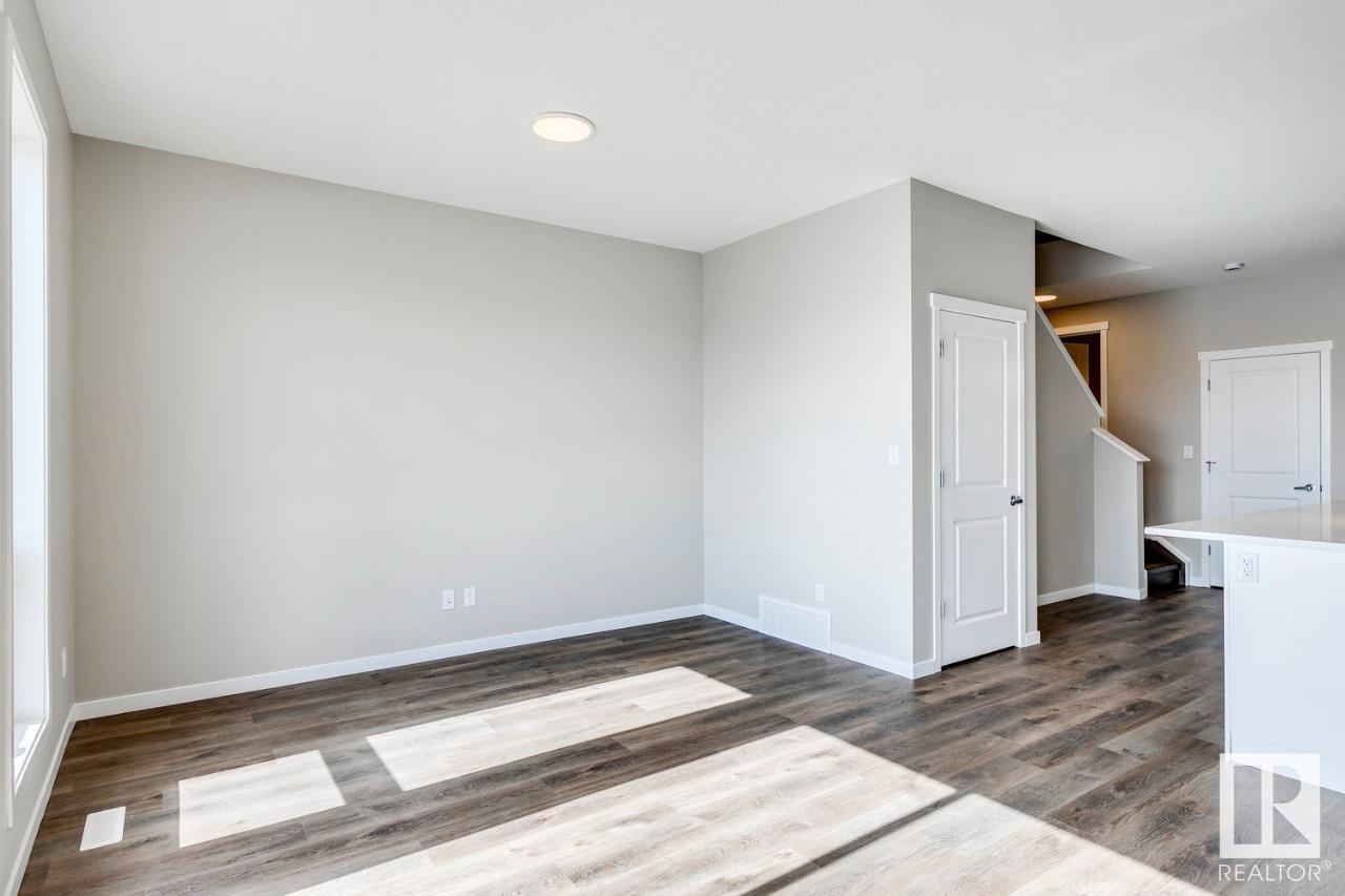 519 30 AV NW, Edmonton