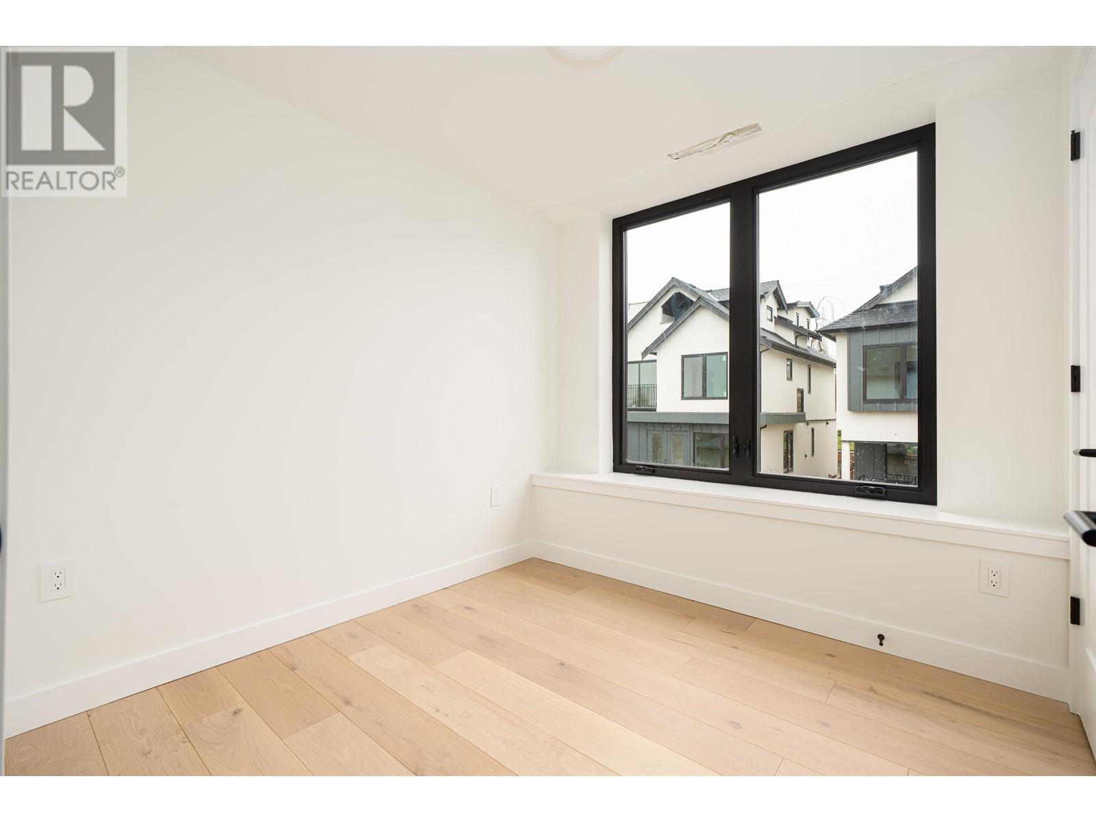8086 LAUREL STREET, Vancouver