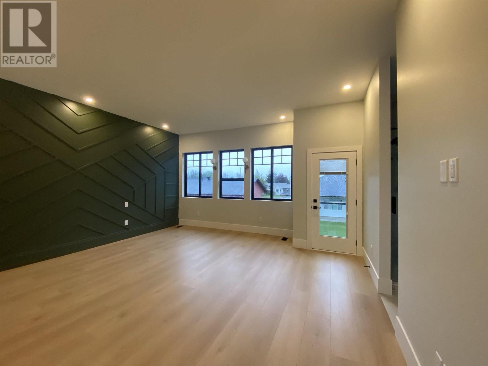 4001 NASH DRIVE, Terrace