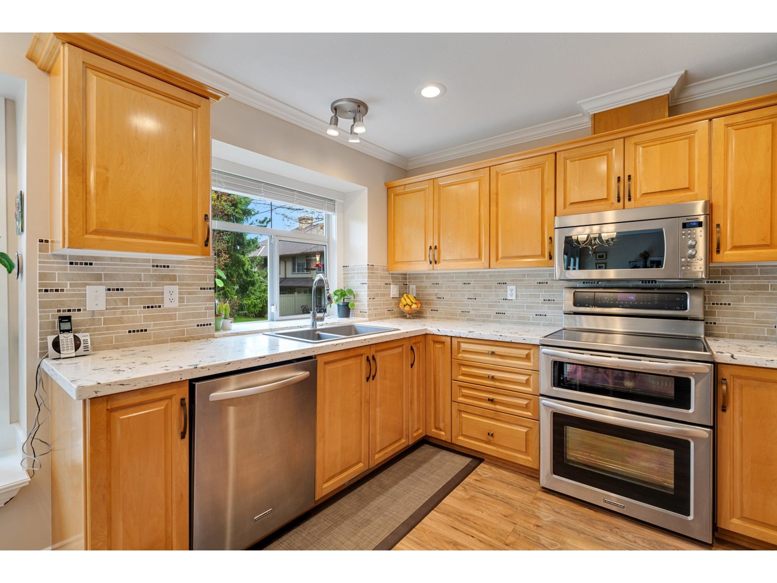 Photo 13 of 20 15860 82 Avenue, Surrey BC