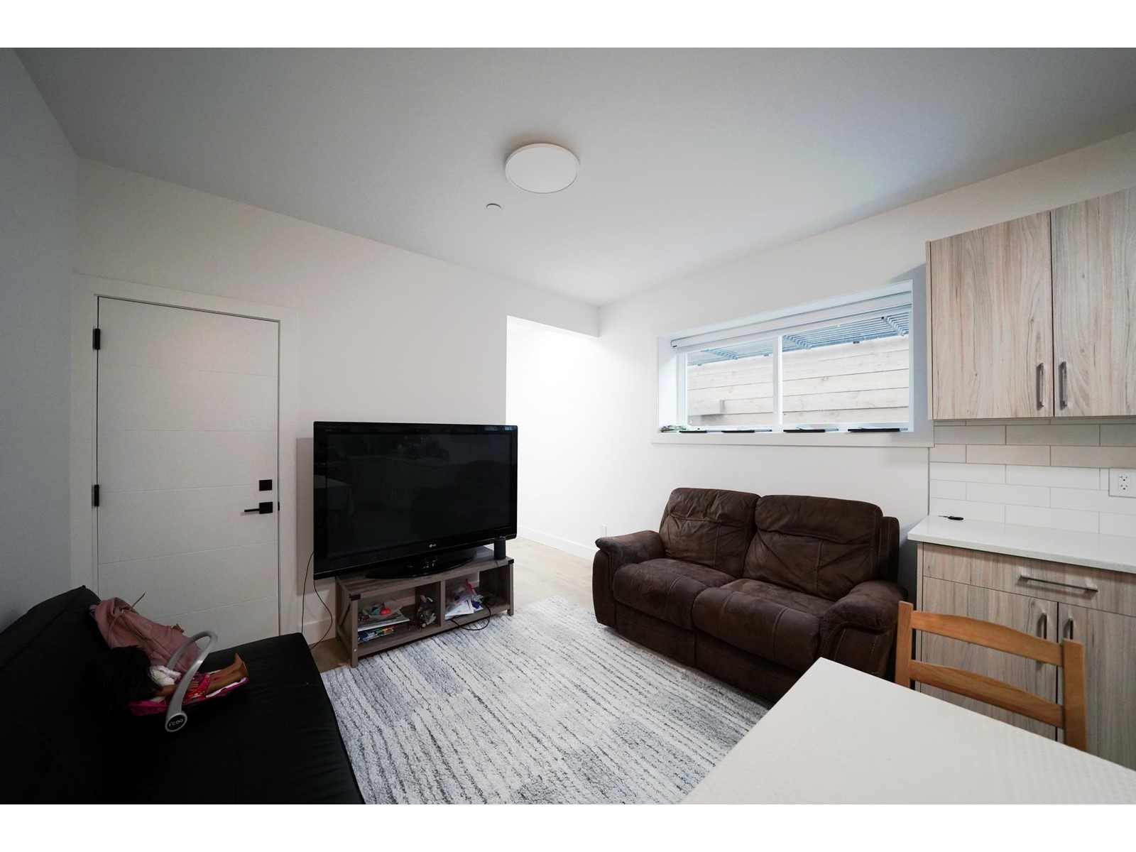 15908 RUSSELL AVENUE, White Rock real estate listing R2978231