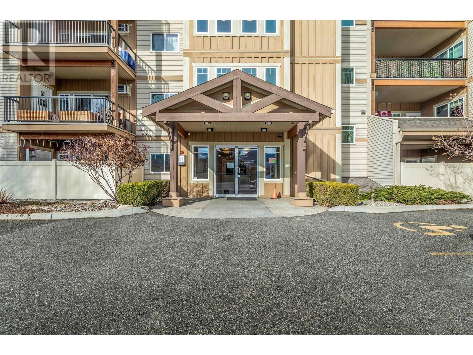302 250 Hollywood Road South, Kelowna