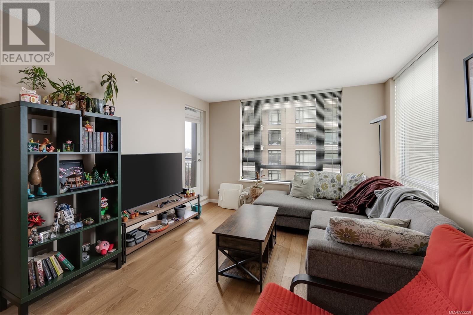 #1007 751 FAIRFIELD RD - Image 7