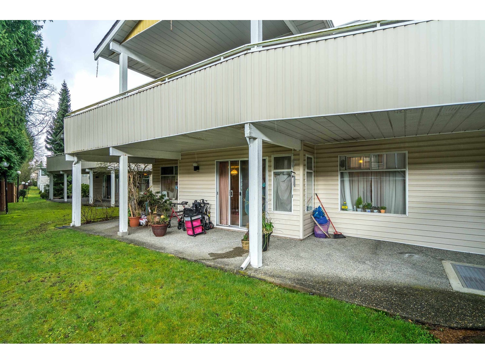 110 10584 153 STREET, Surrey