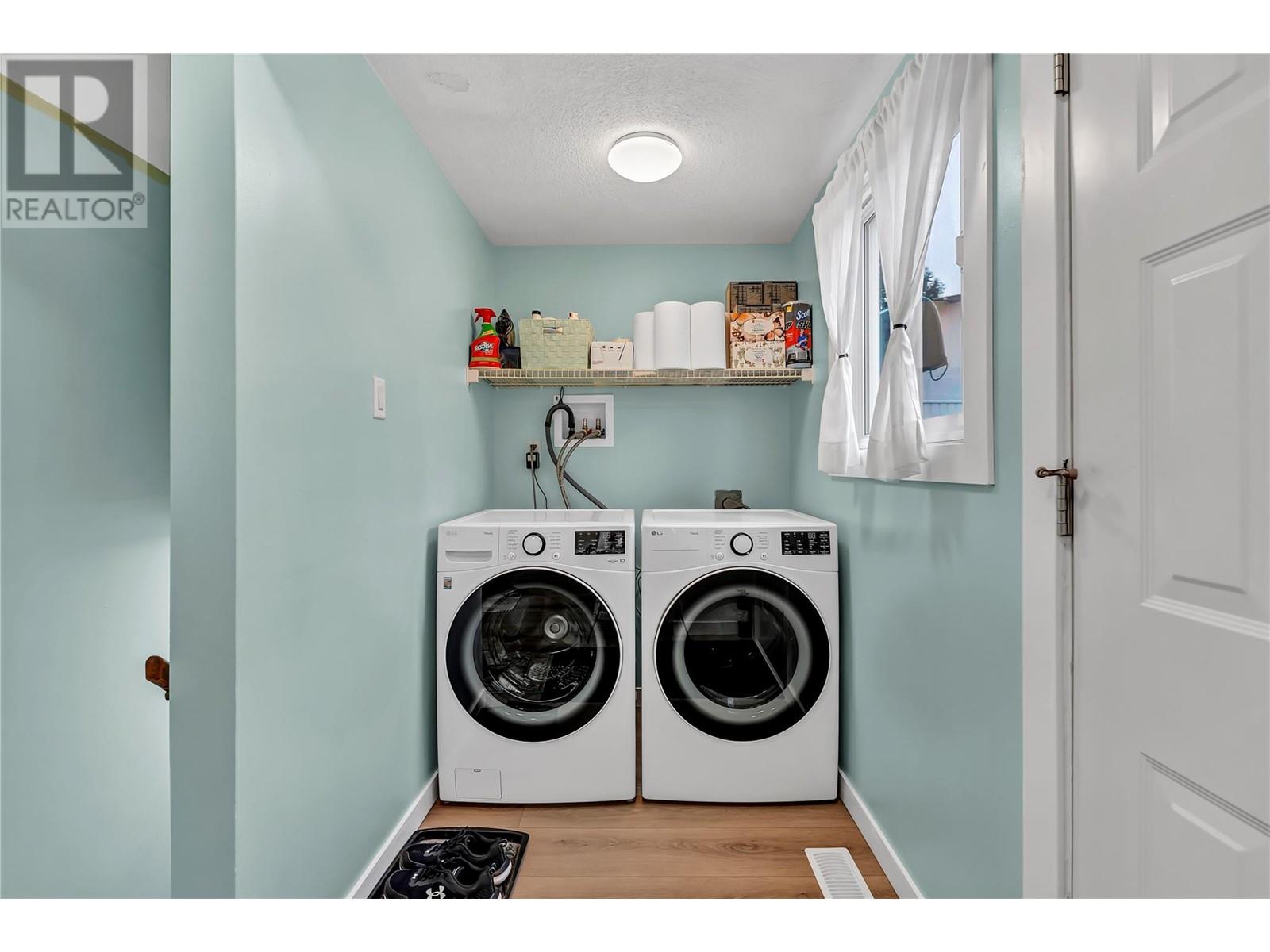  12818 Reynolds Avenue, Summerland