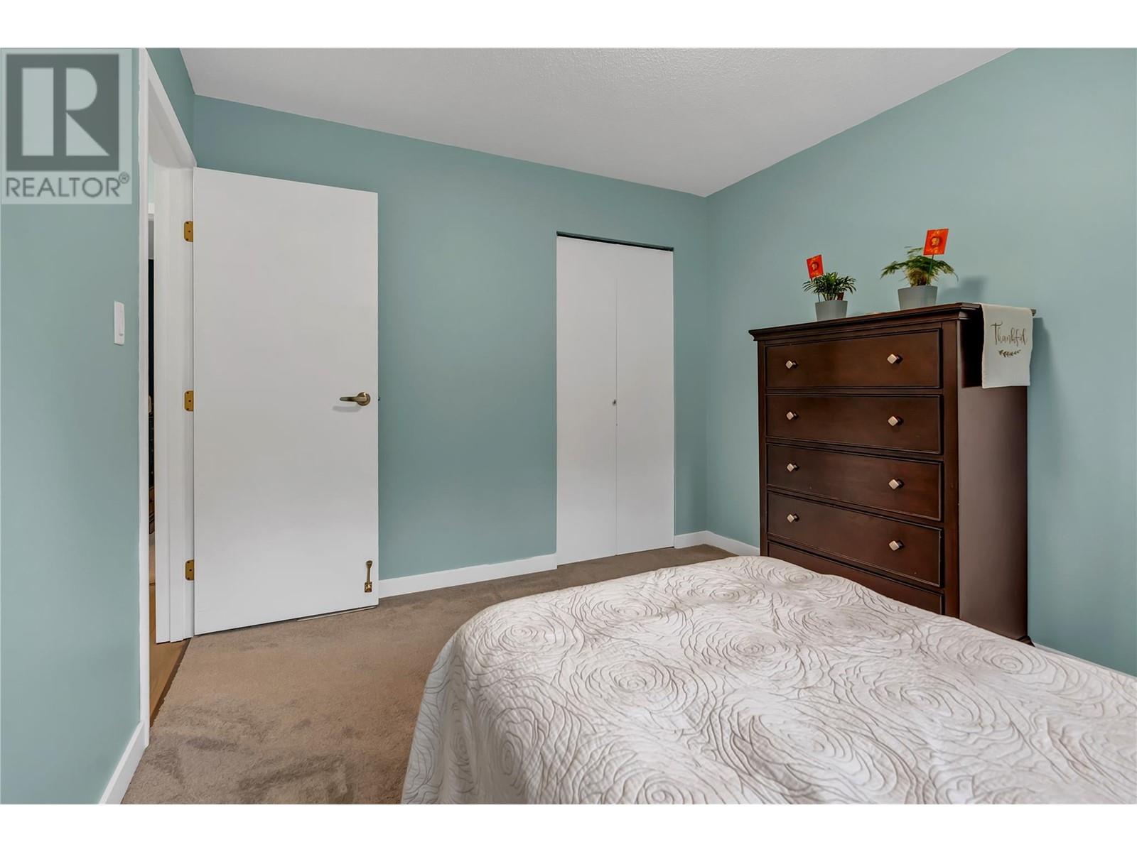  12818 Reynolds Avenue, Summerland