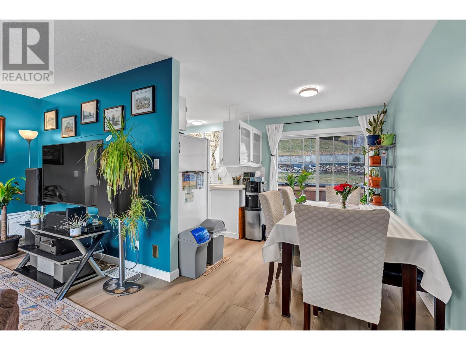  12818 Reynolds Avenue, Summerland