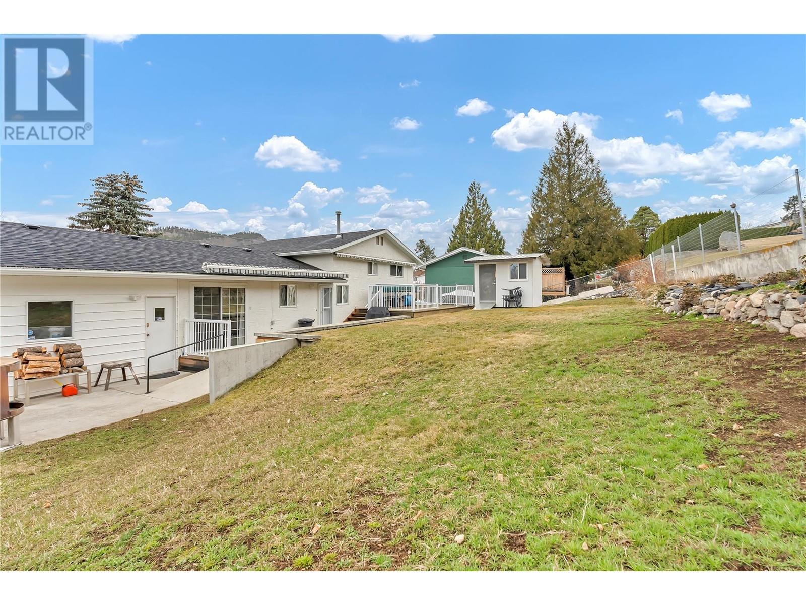  12818 Reynolds Avenue, Summerland