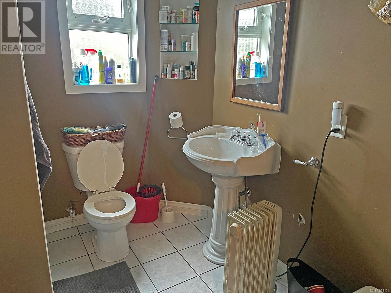 474 Wakesiah Ave, Nanaimo real estate listing 993151