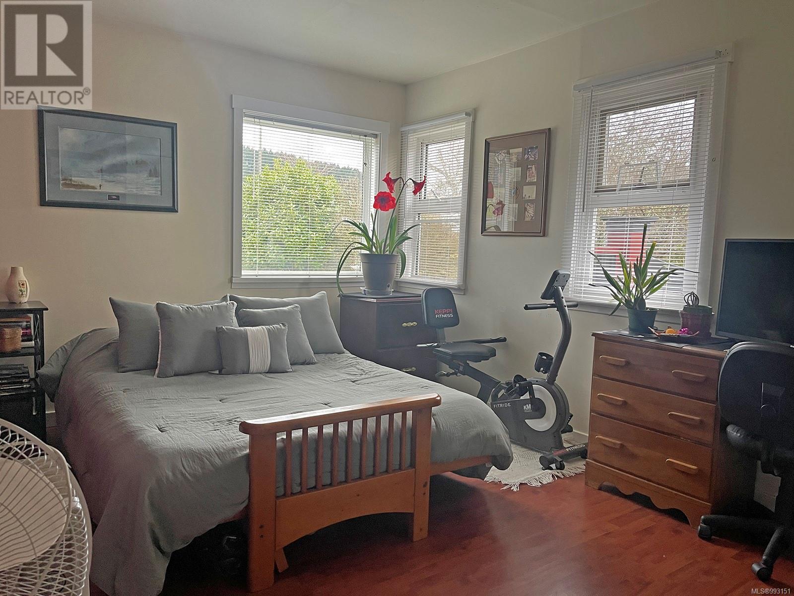 474 Wakesiah Ave, Nanaimo real estate listing 993151
