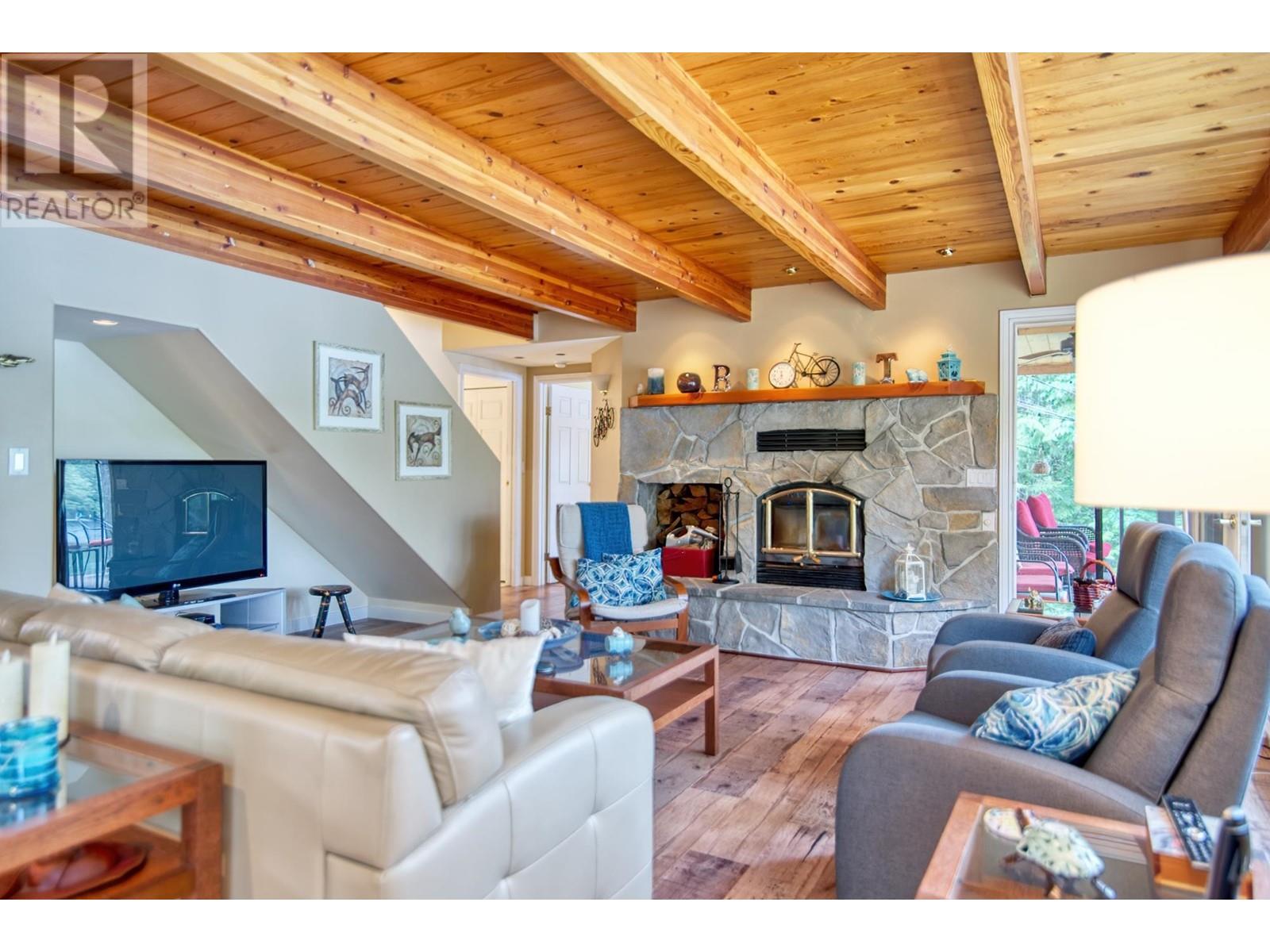 4546 SINCLAIR BAY ROAD, Garden Bay