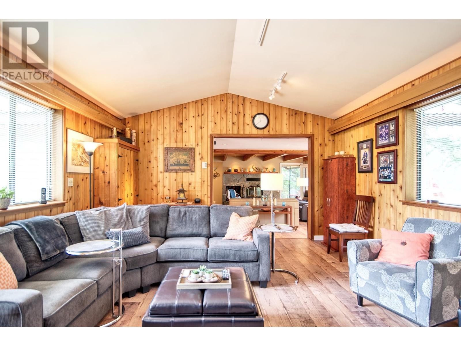 4546 SINCLAIR BAY ROAD, Garden Bay