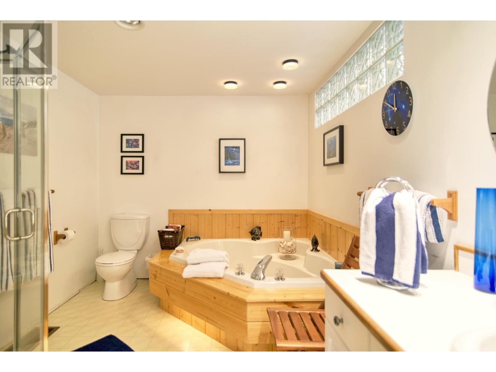 4546 SINCLAIR BAY ROAD, Garden Bay