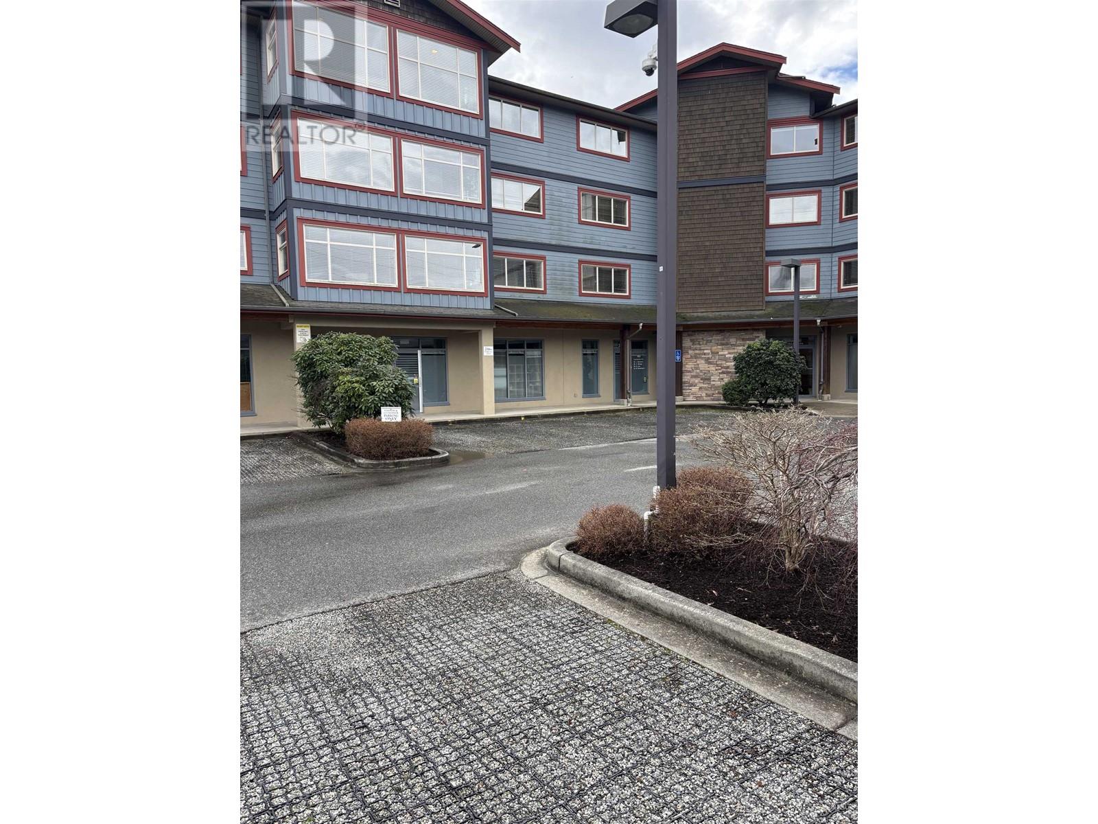 404 5631 INLET AVENUE, Sechelt