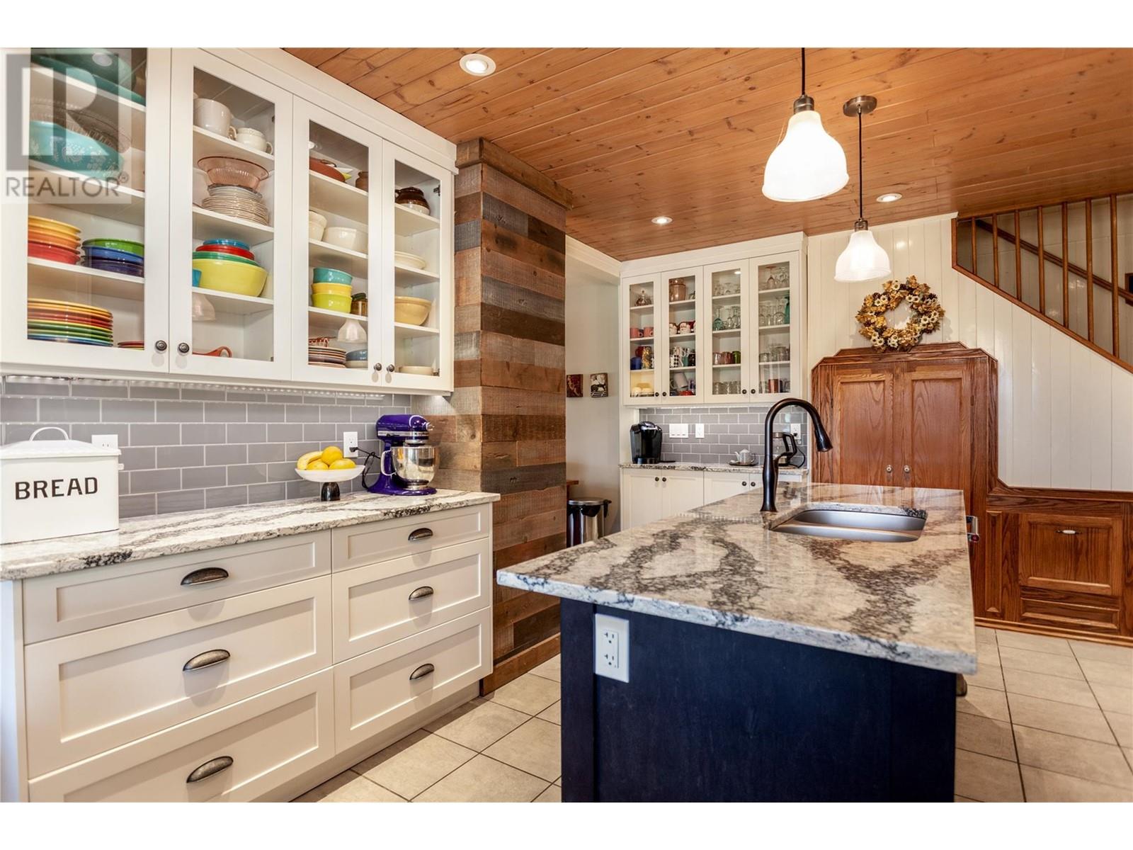  6926 Rugg Road, Vernon
