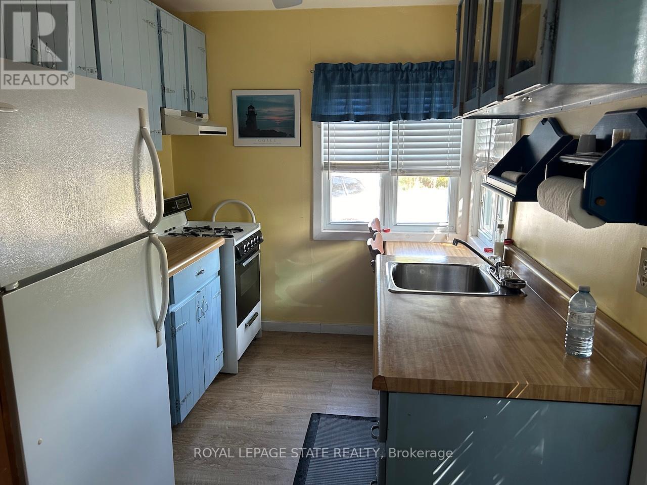 Photo 3 of 12529 Lakeshore Road, Wainfleet ON