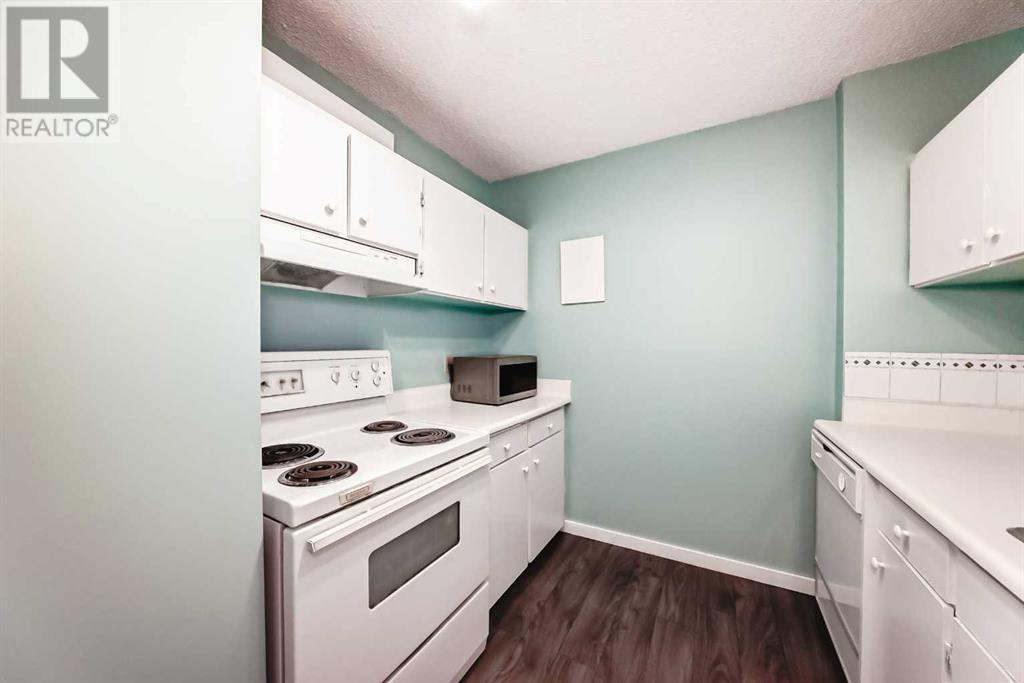 Single Family House Bungalow for Sale in   Dalton Drive NW Dalhousie Calgary 