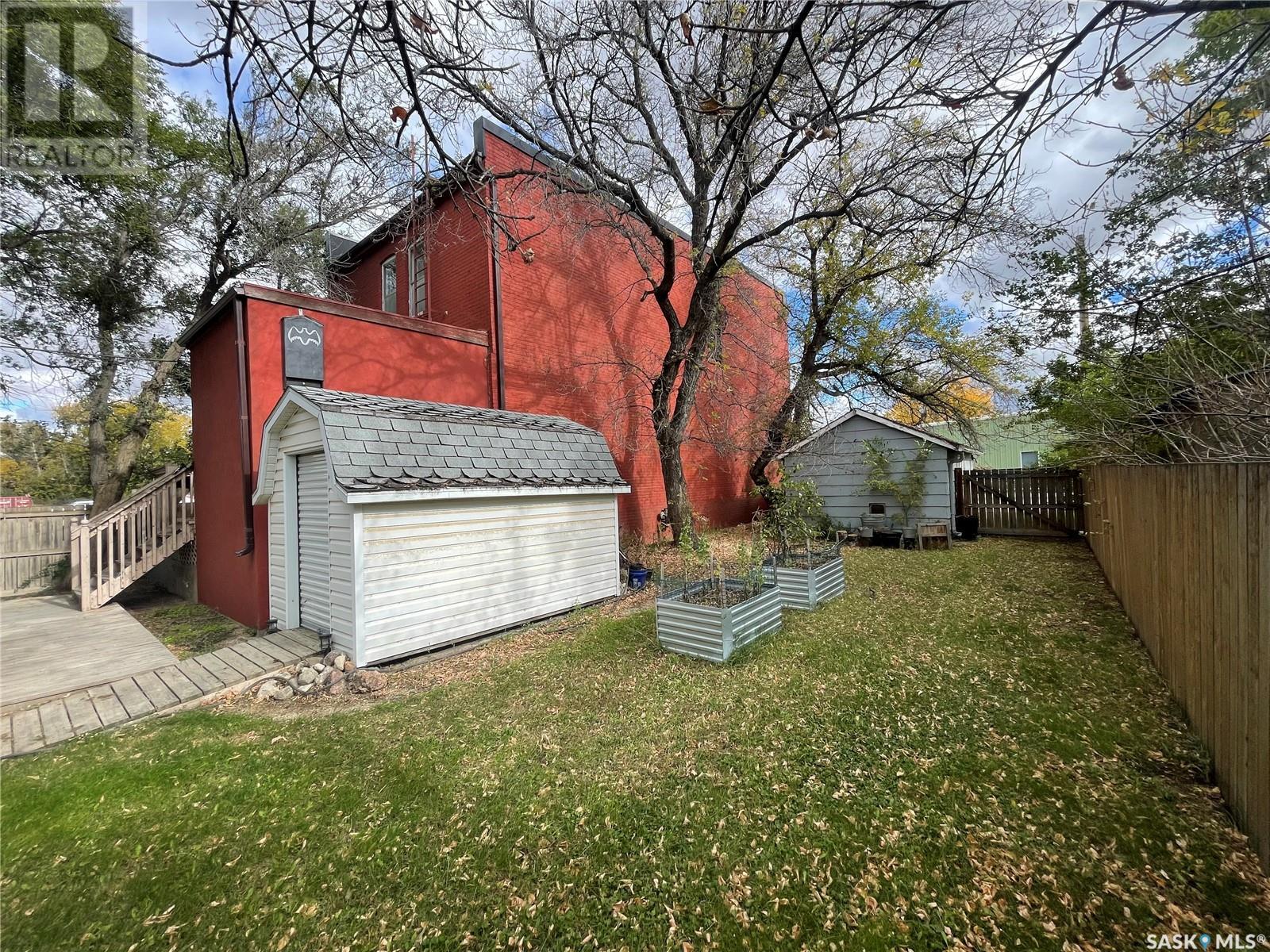 Photo 25 of 1002 9th Street, Perdue SK
