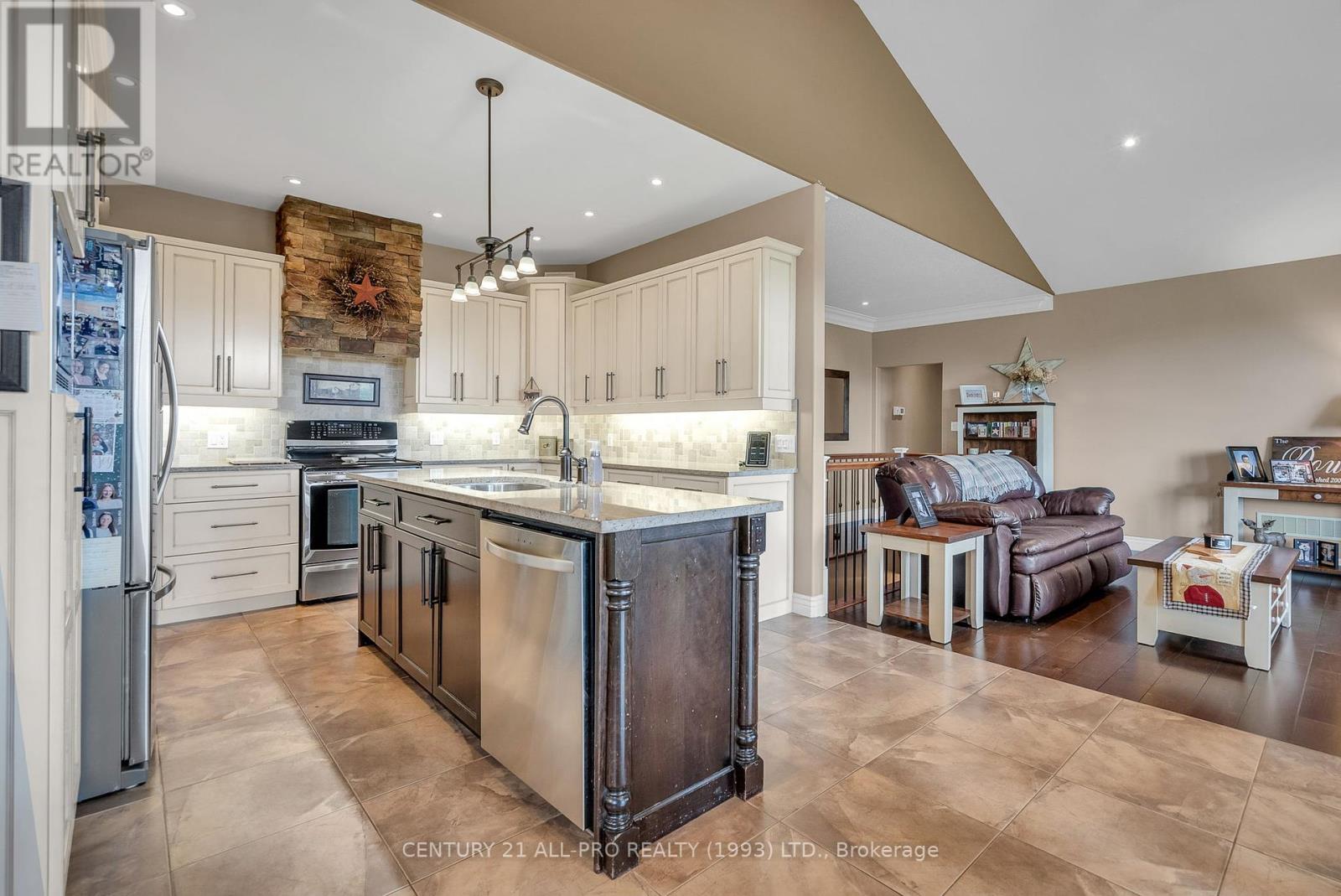 Photo 13 of 2300 Victoria Road, Prince Edward County ON