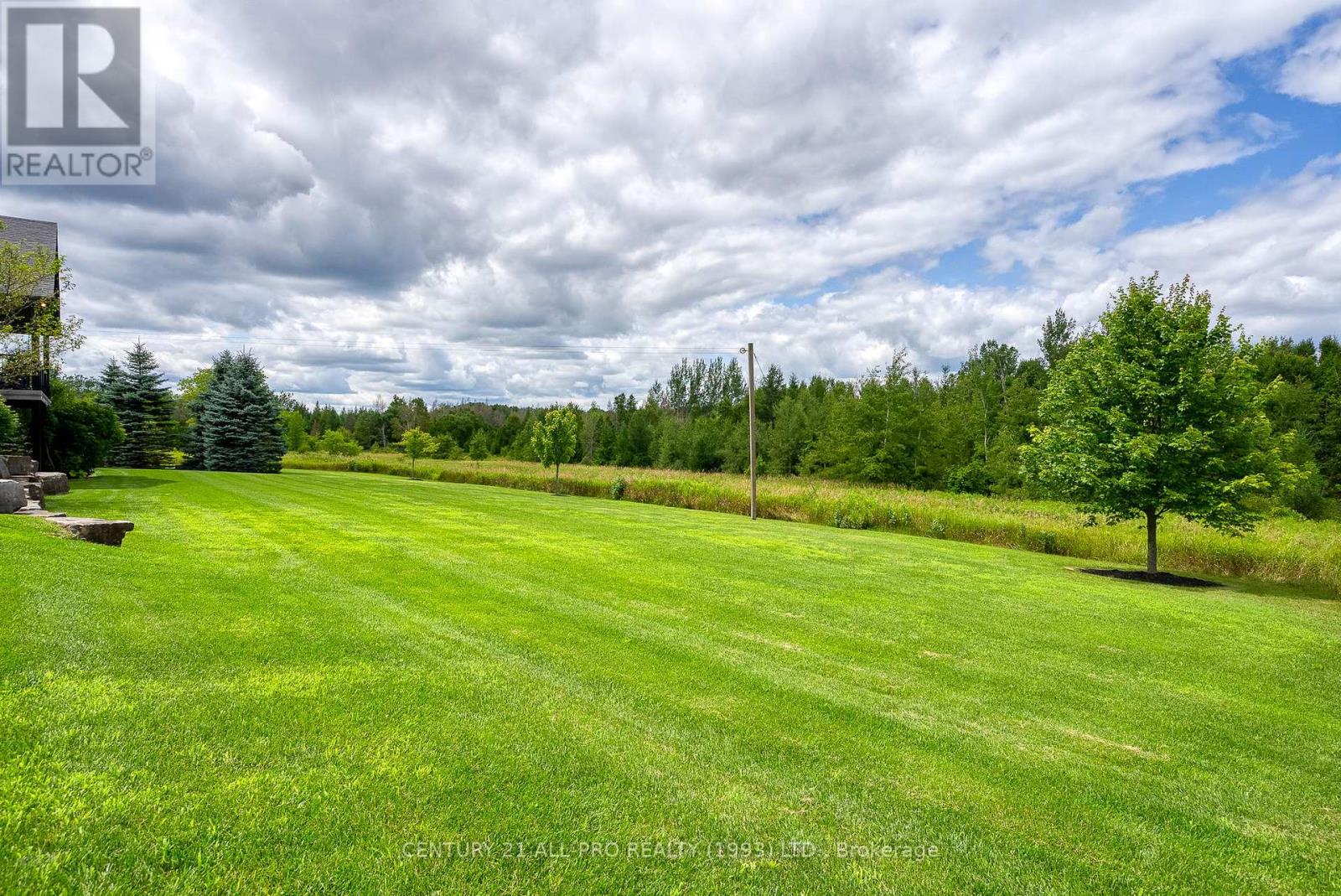 Photo 38 of 2300 Victoria Road, Prince Edward County ON