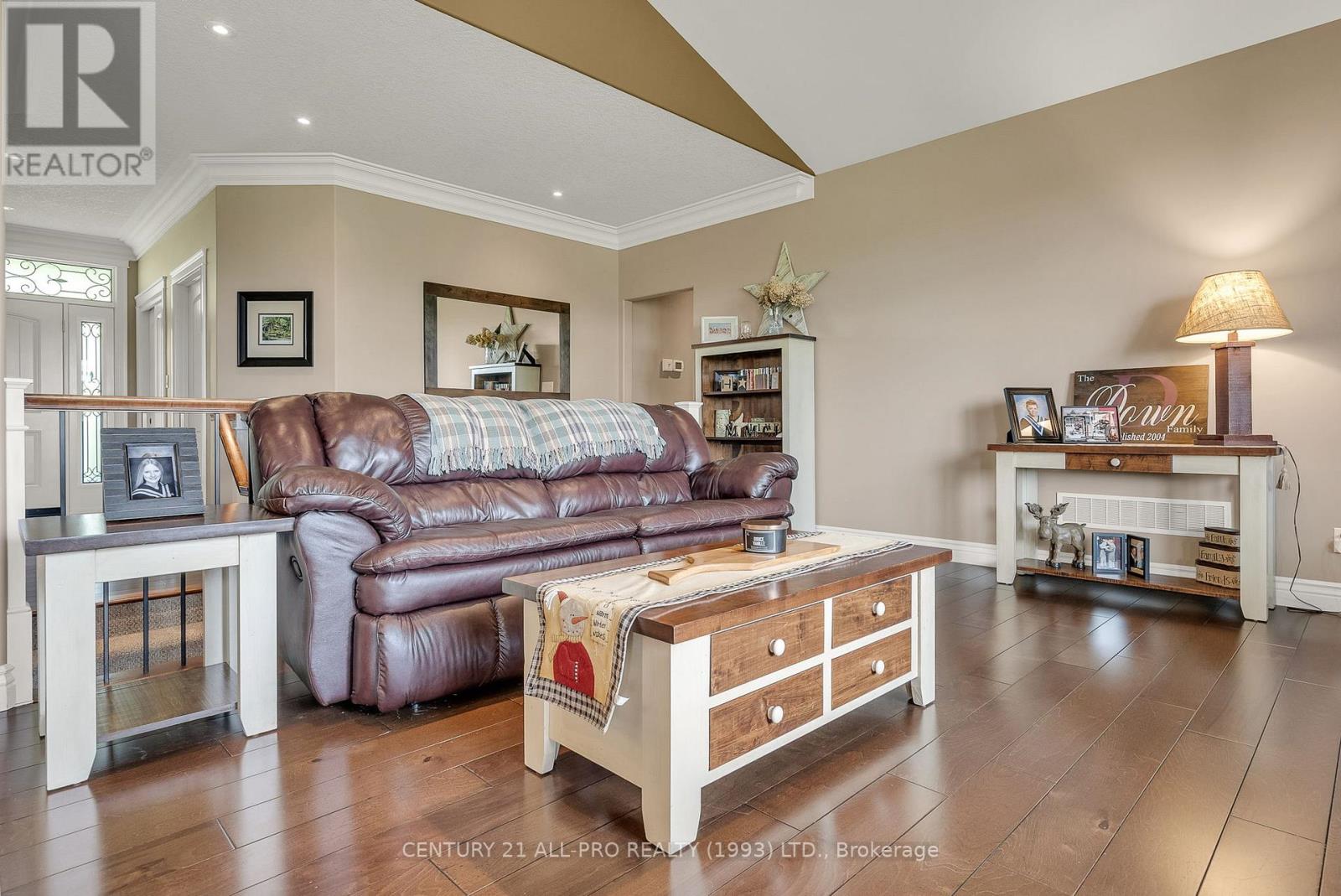 Photo 9 of 2300 Victoria Road, Prince Edward County ON