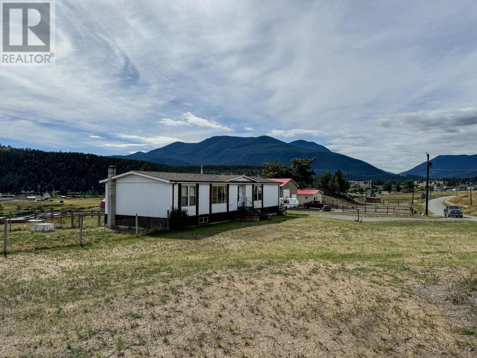 Photo 54 of 7520 West Subdivision Road, Clinton BC