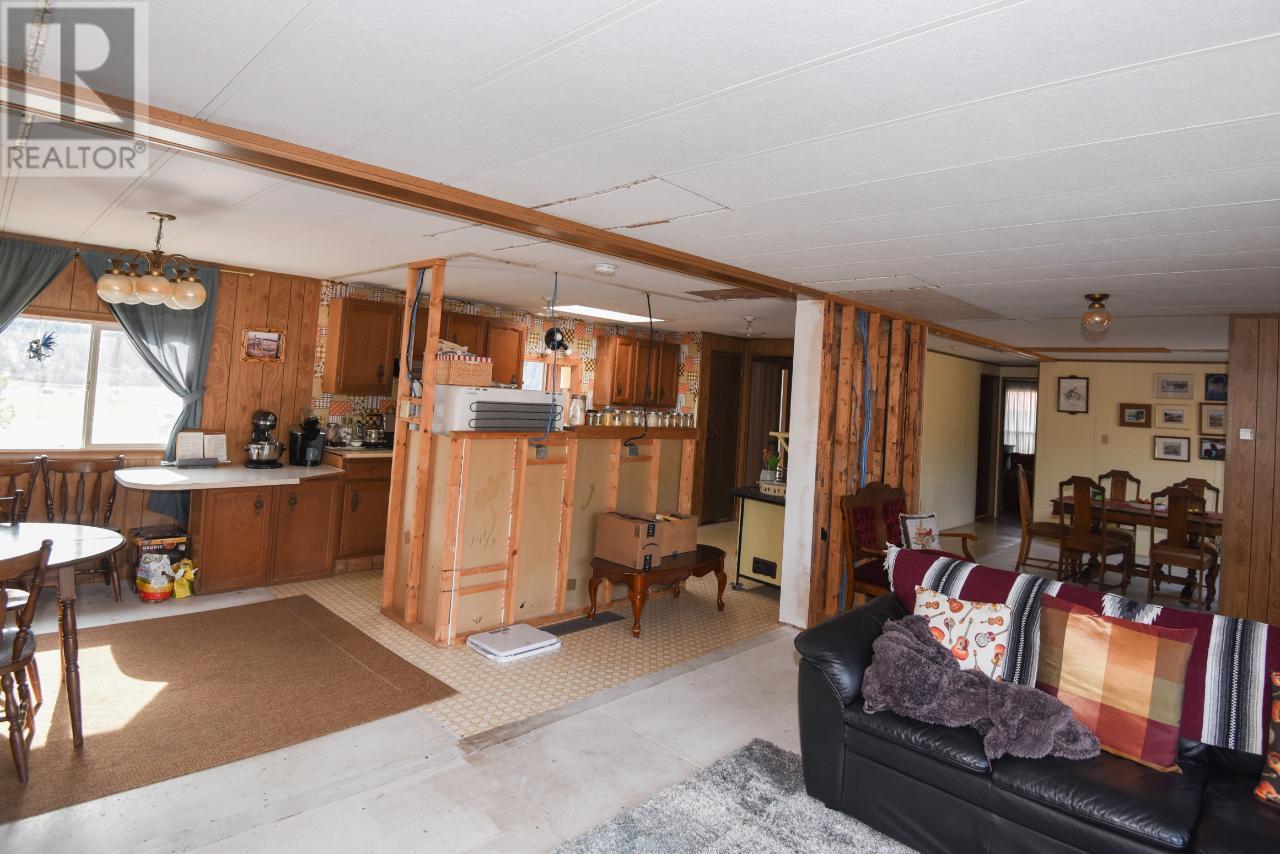 Photo 9 of 7520 West Subdivision Road, Clinton BC