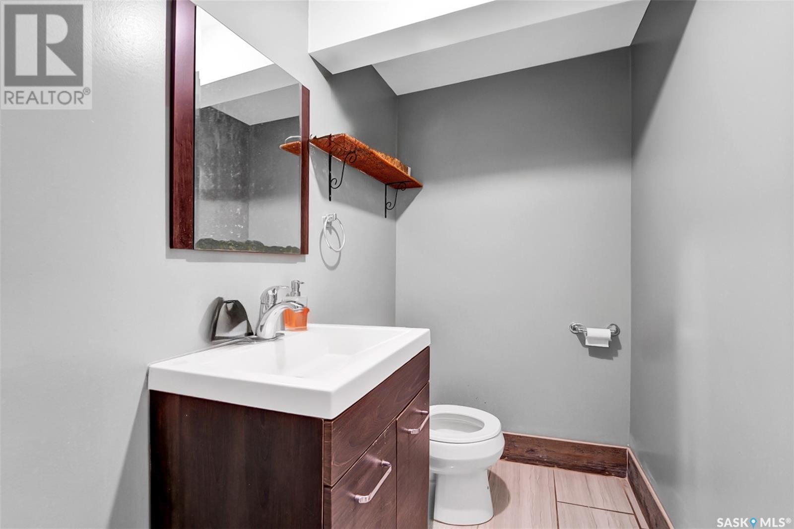 414 33rd STREET W, Saskatoon, Saskatchewan