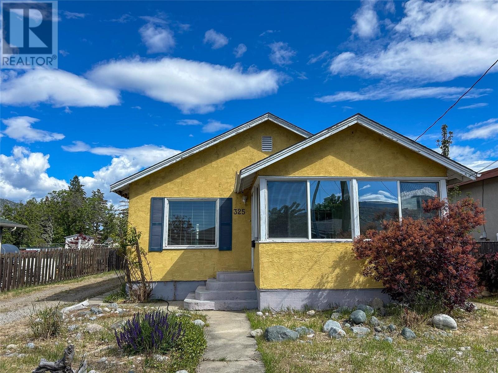 325 Nelson Avenue, Penticton