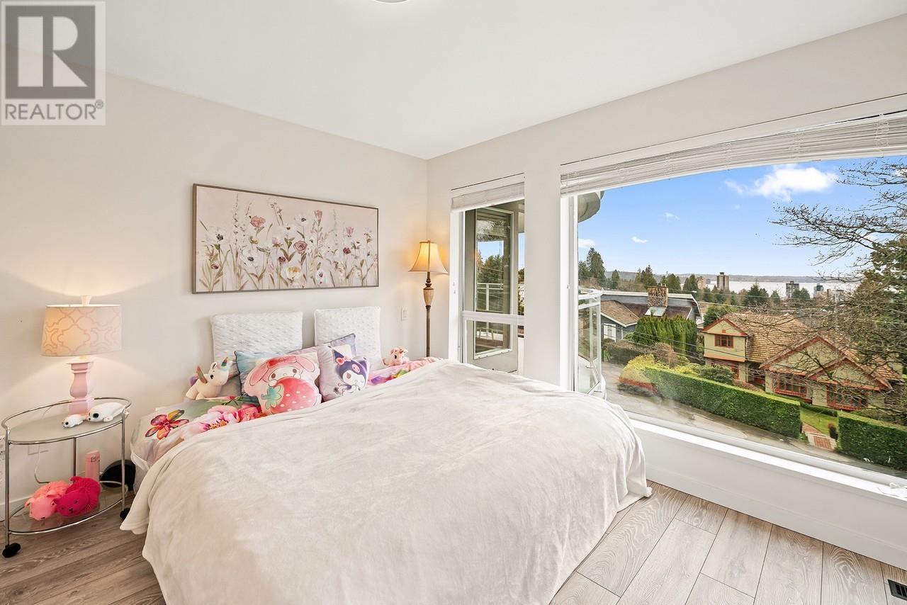 2135 LAWSON AVENUE, West Vancouver